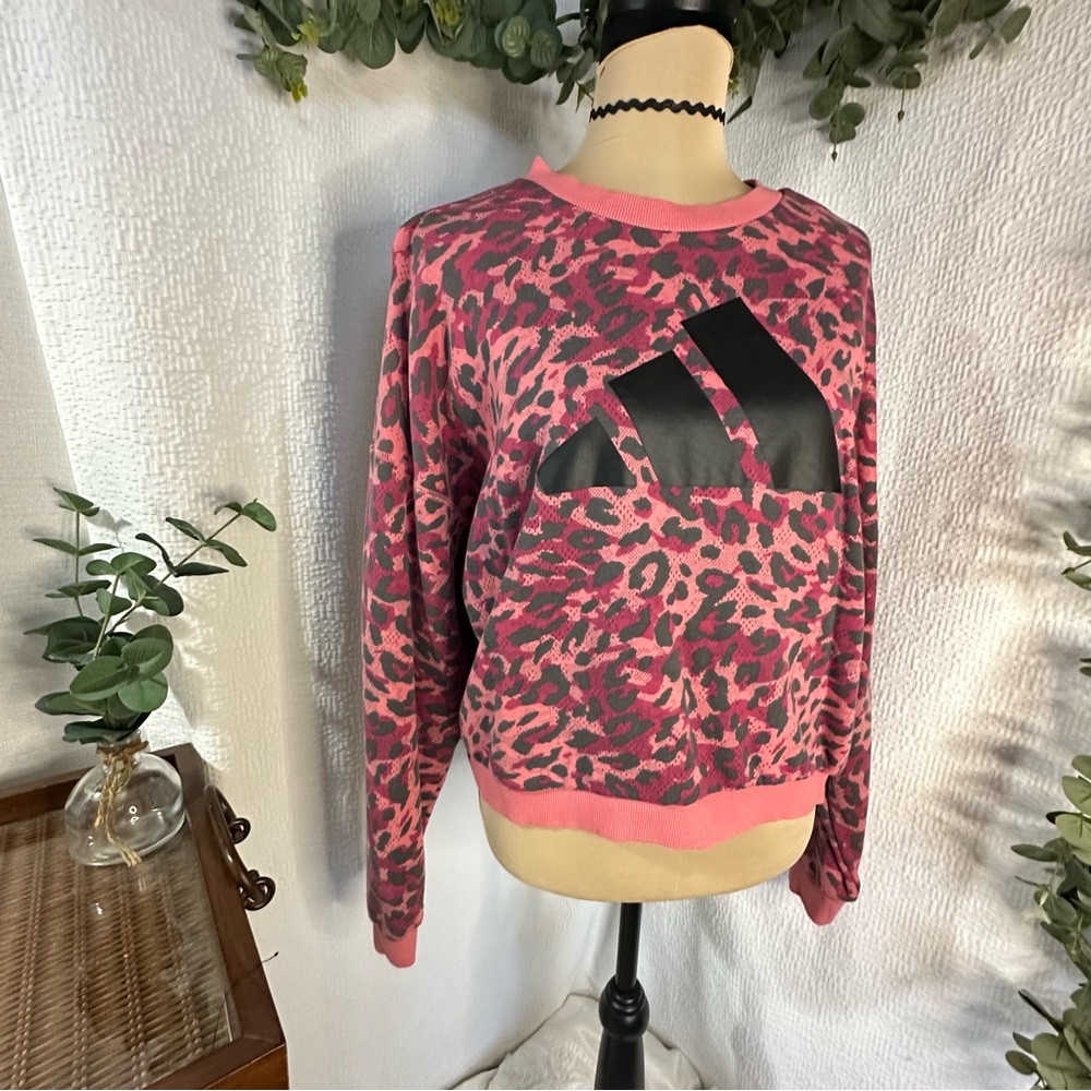 Adidas Sportswear Women’s Pink/ Gray Leopard Print Cropped Sweatshirt Large